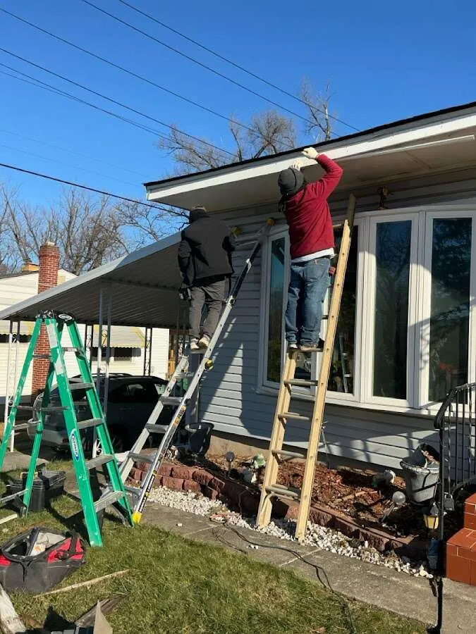 Restoration crew performing exterior repair in Paragould